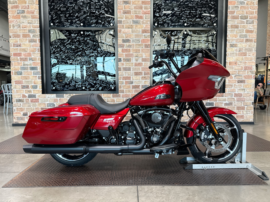 Road Glide®