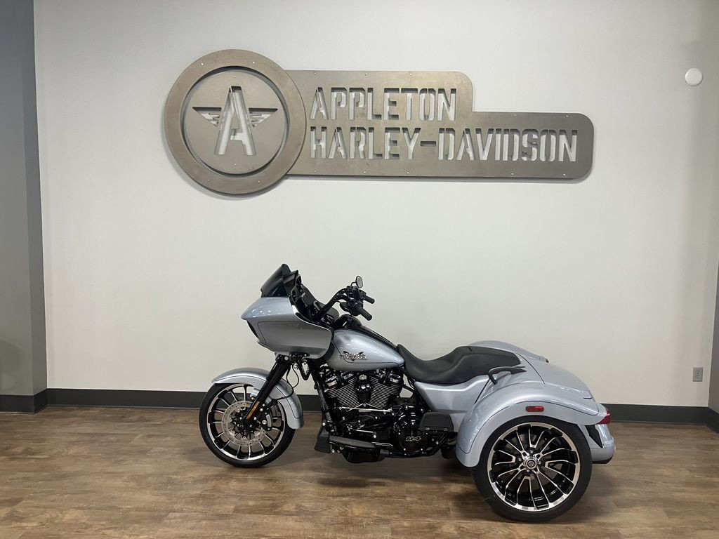 Road Glide® 3