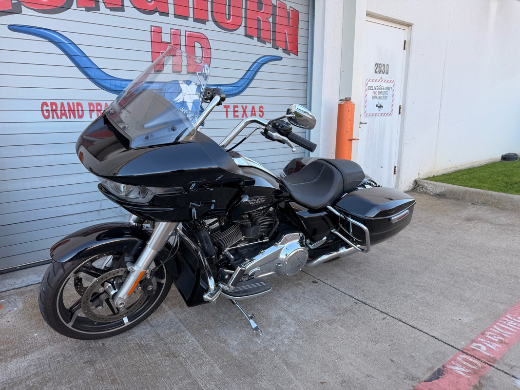 Road Glide®