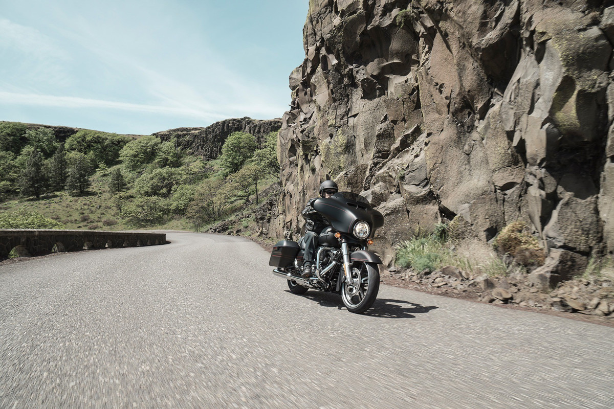Street Glide®