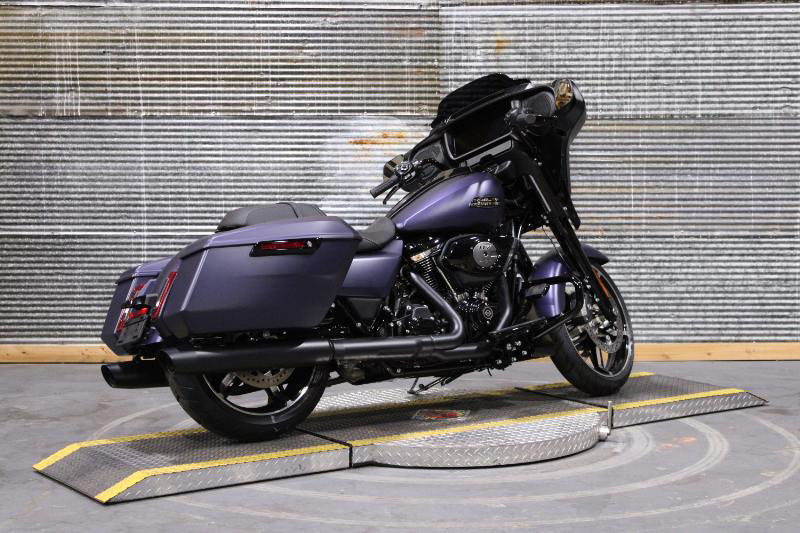 Street Glide®