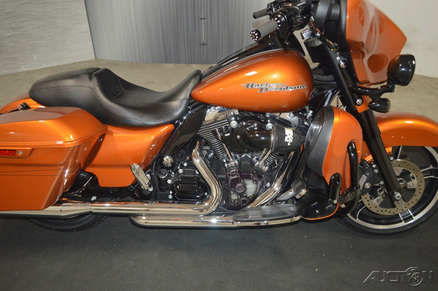Street Glide®