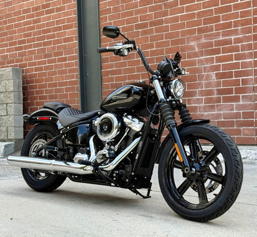 Street Bob®