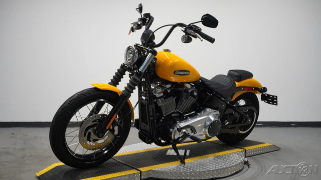 Street Bob®