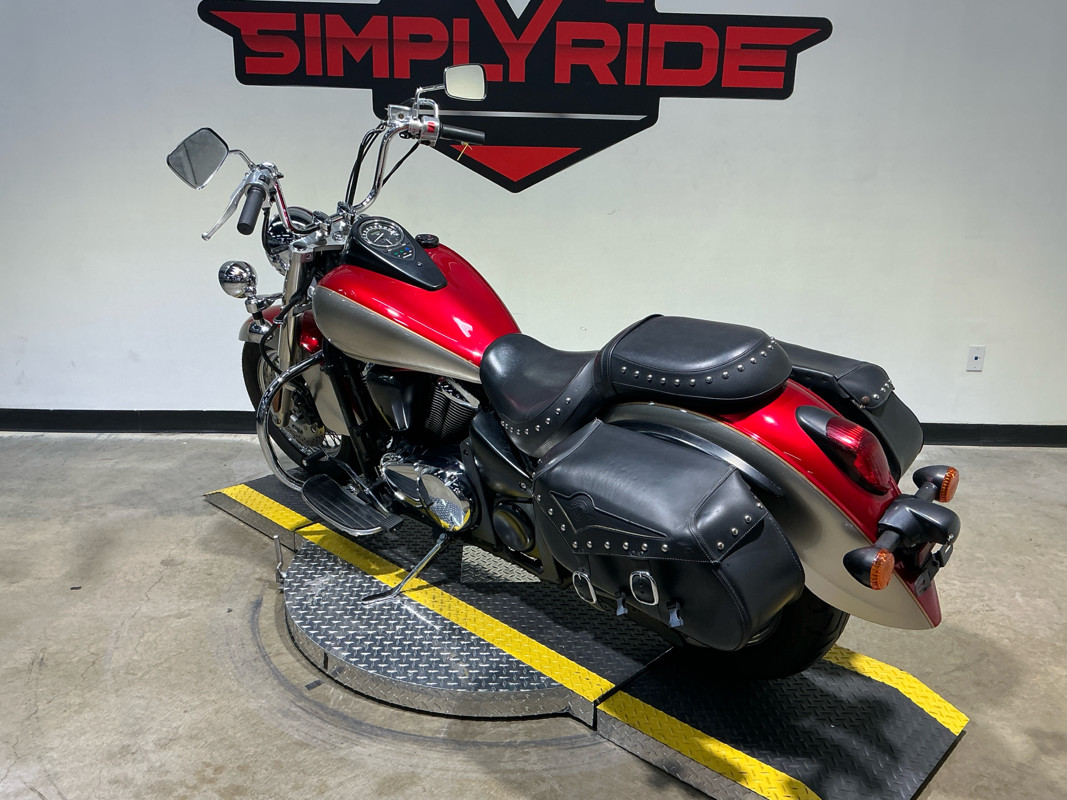 Vulcan 900 Classic LT