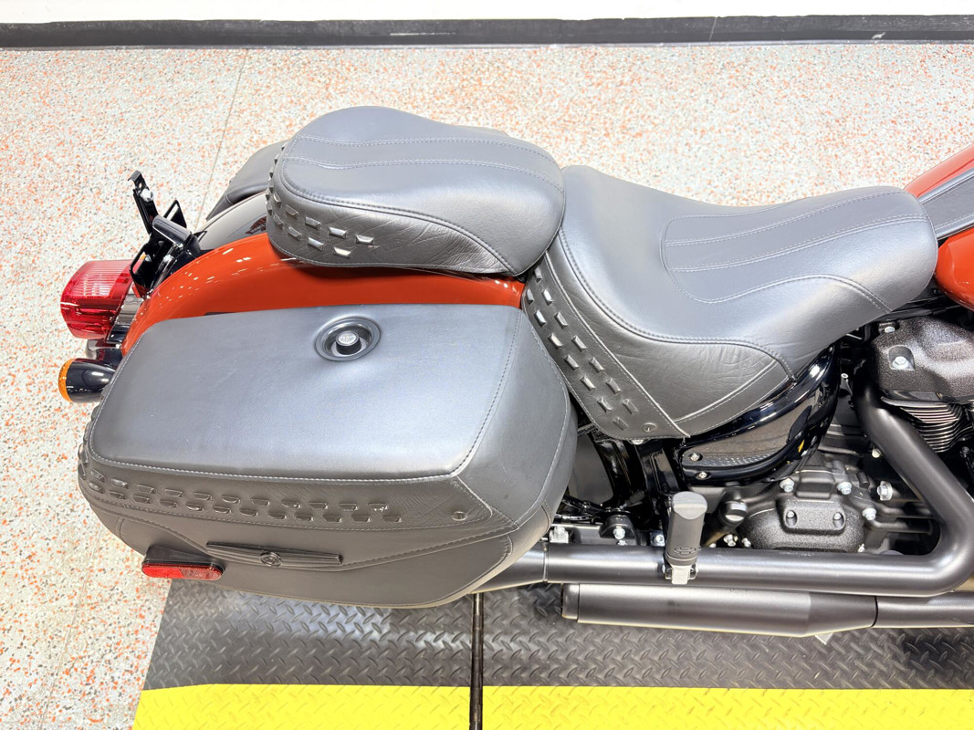 Heritage Classic 114
