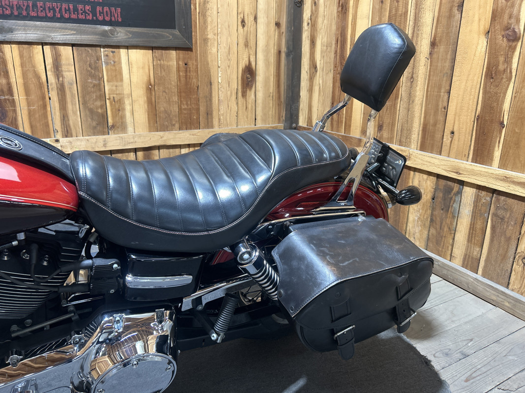Dyna® Super Glide® Custom