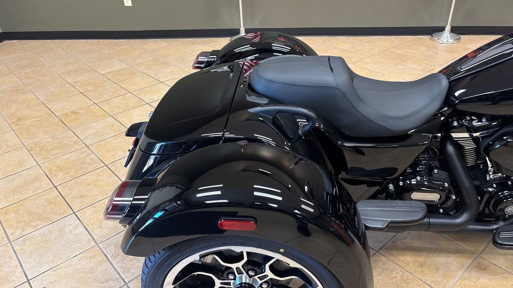 Road Glide® 3
