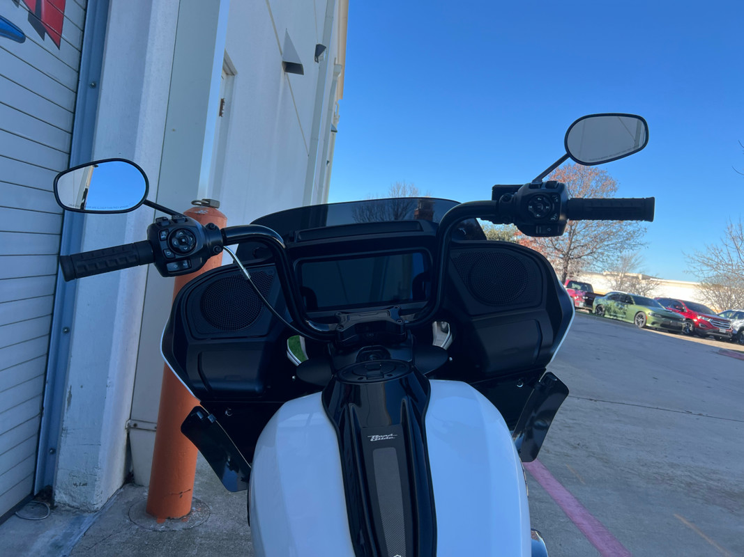 Road Glide®