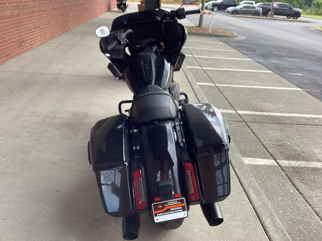 Road Glide®