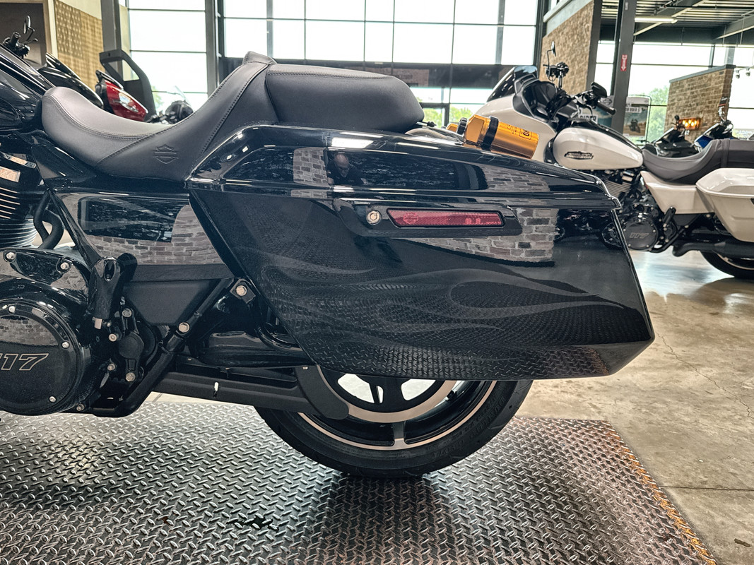 Road Glide®