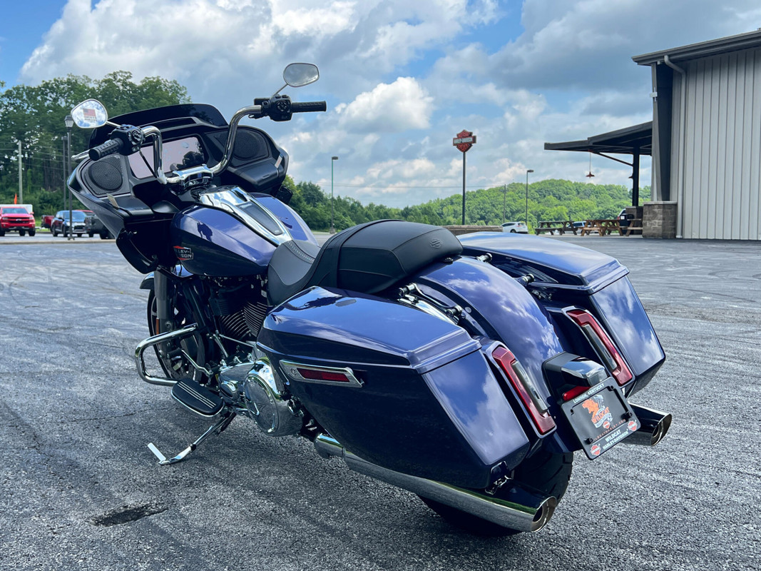 Road Glide®
