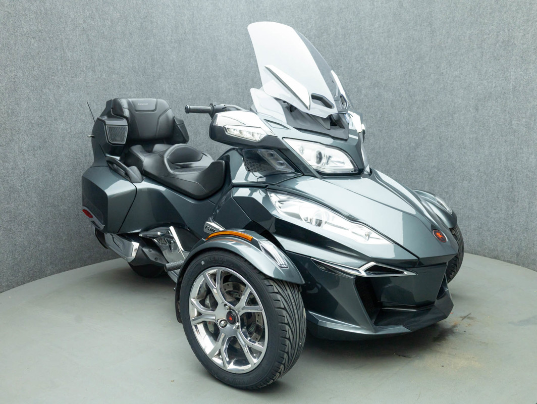 Spyder RT Limited Chrome