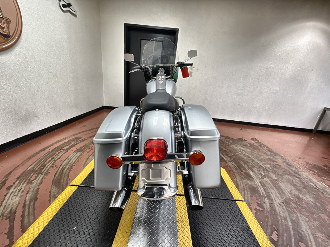 Road King Police