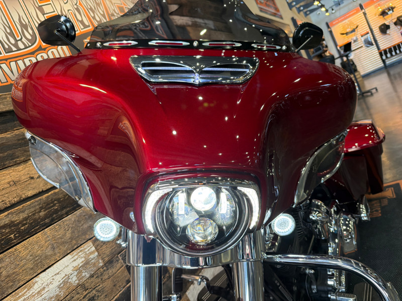 Street Glide®