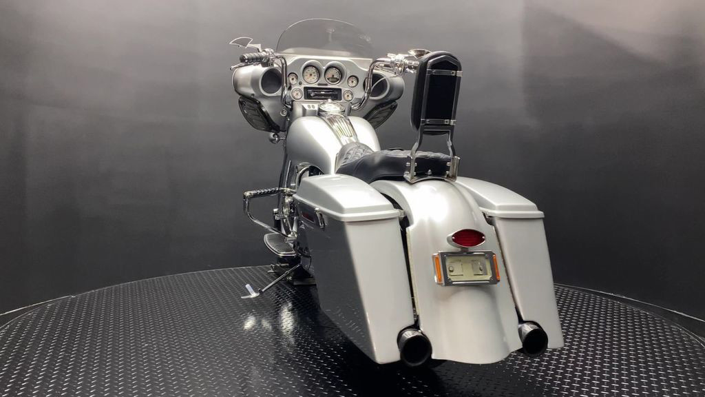 Electra Glide® Standard
