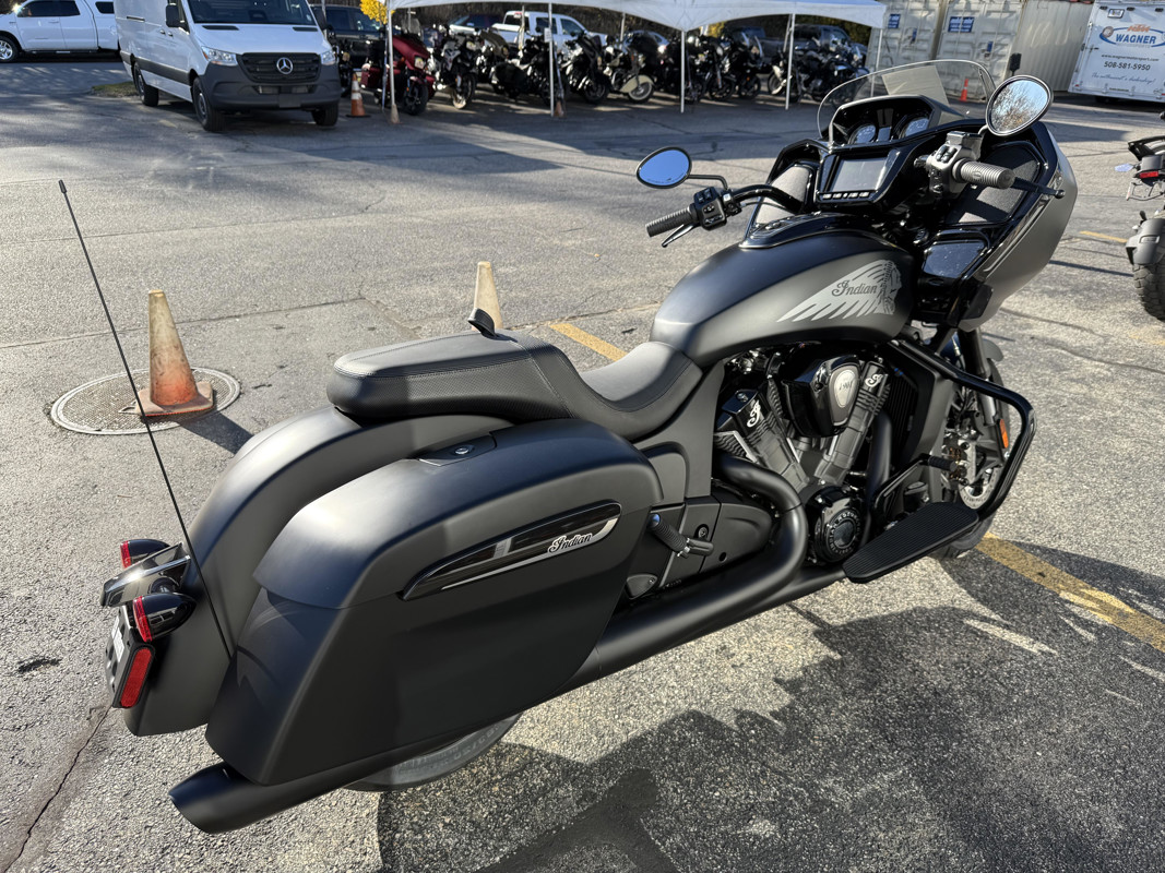 Challenger Dark Horse