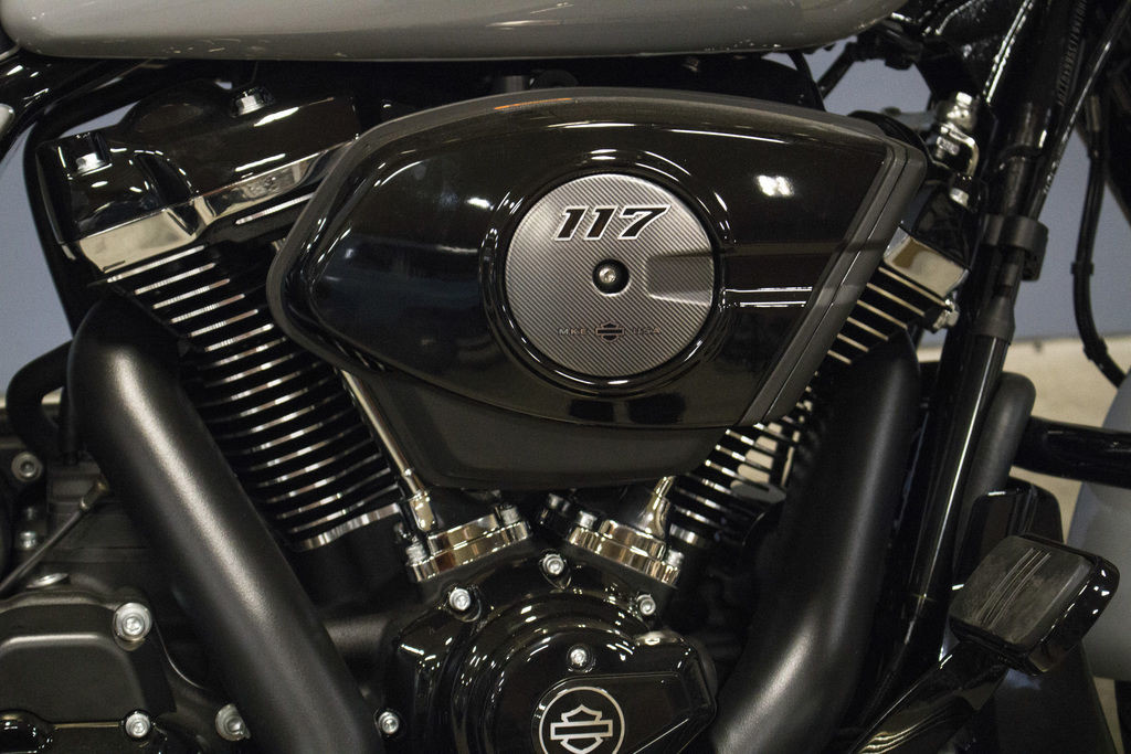 Street Glide®