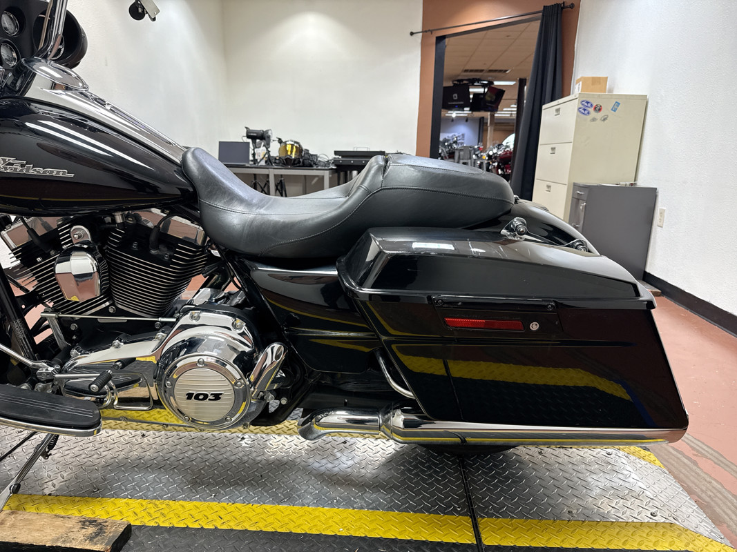 Street Glide®