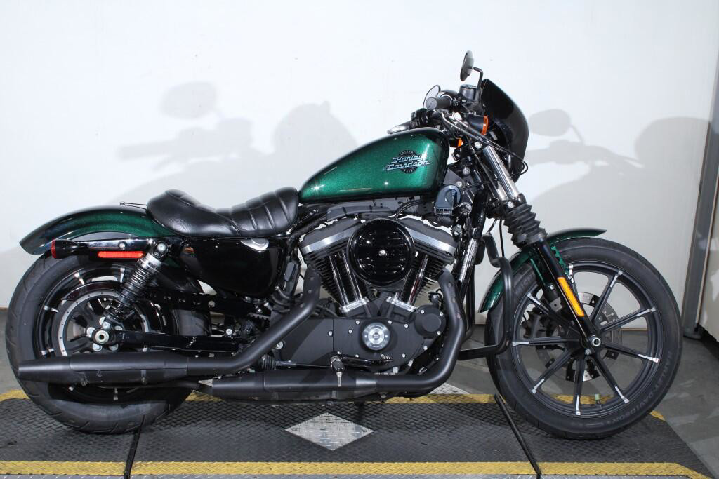 Iron 883®