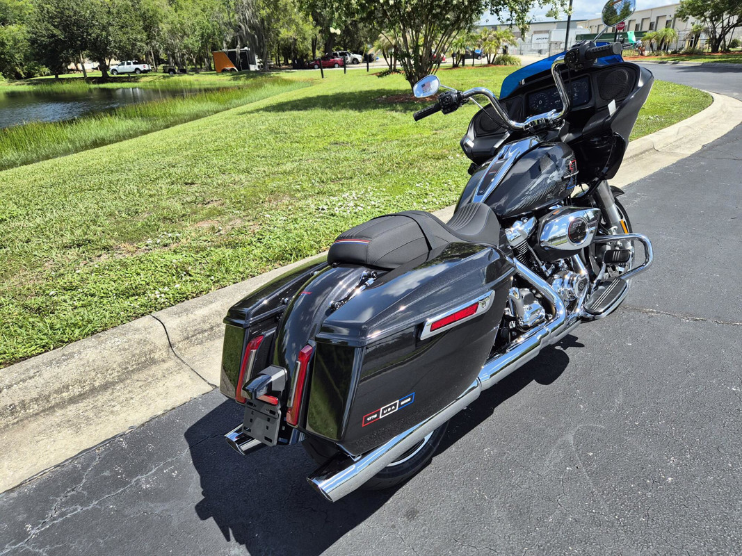Road Glide®