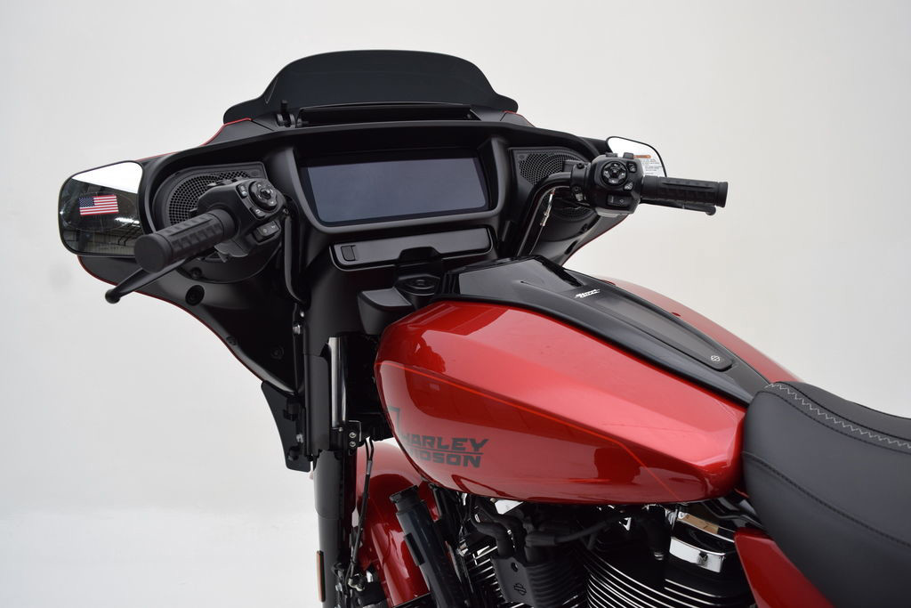Street Glide®