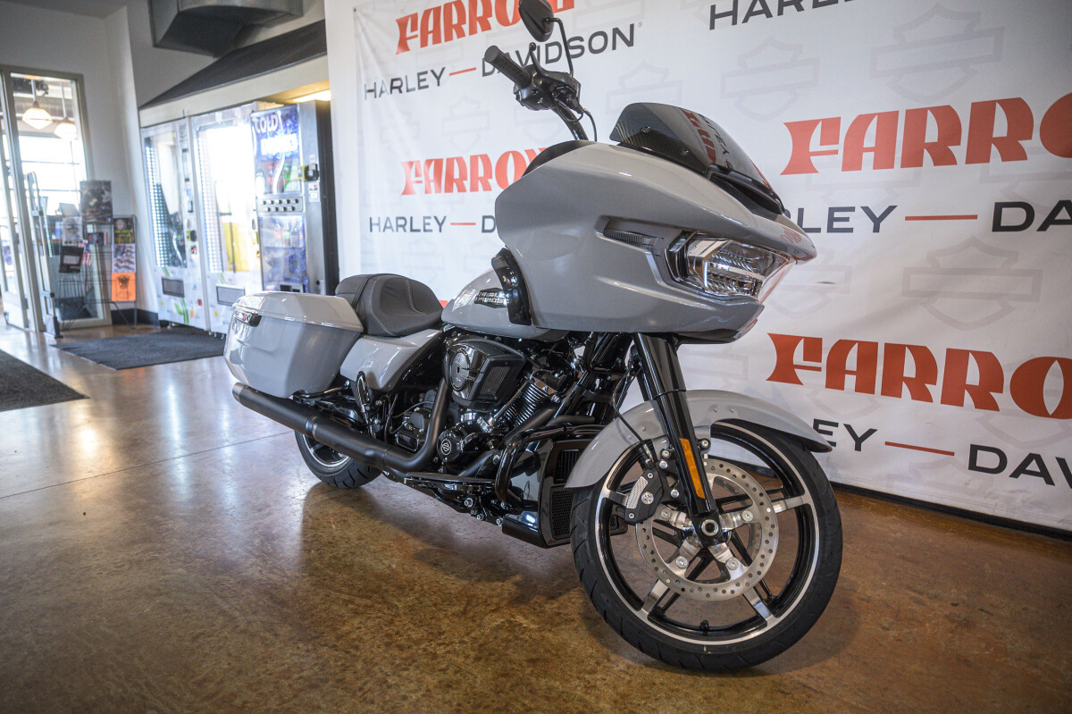 Road Glide®