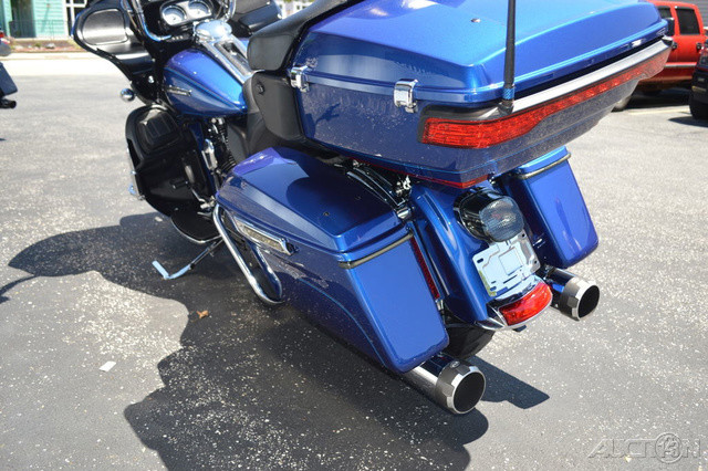 Road Glide® Ultra