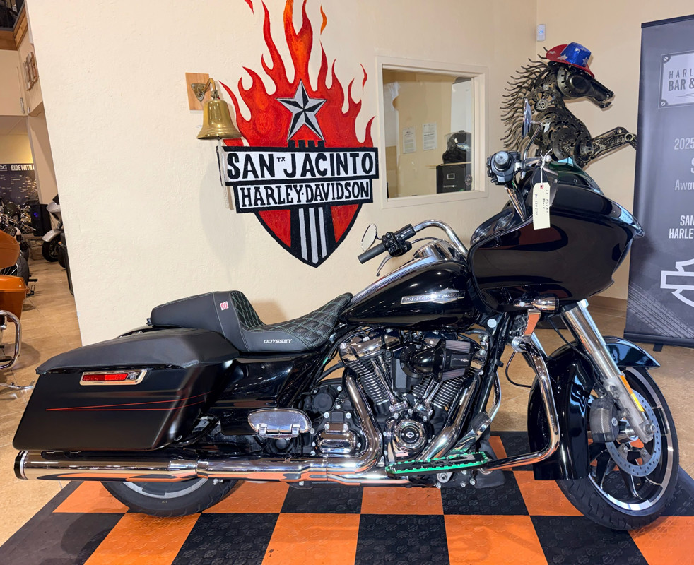 Road Glide®