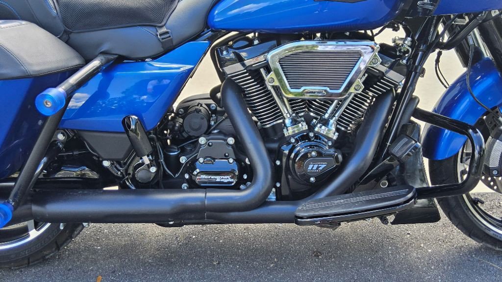 Road Glide®
