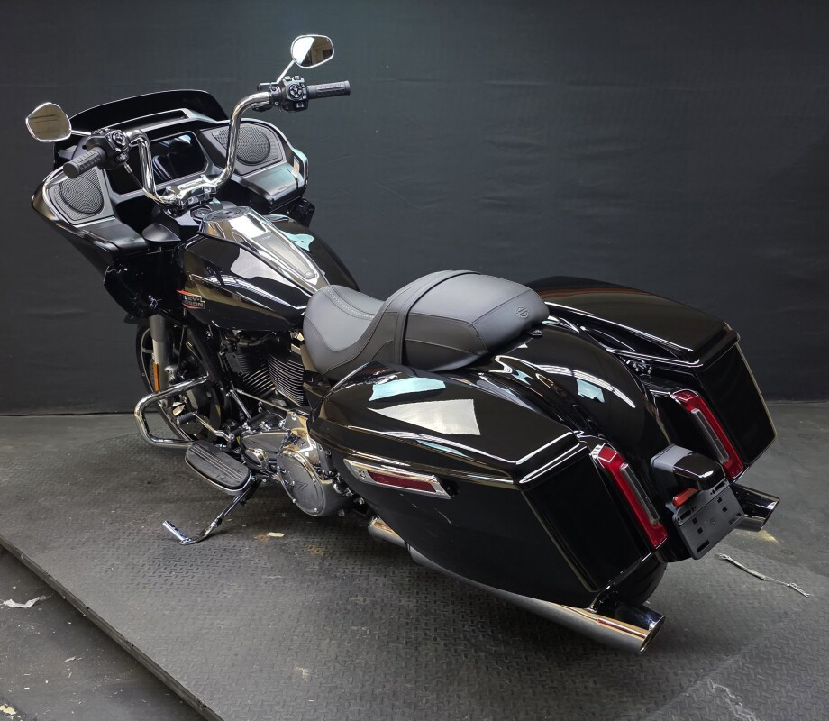 Road Glide®