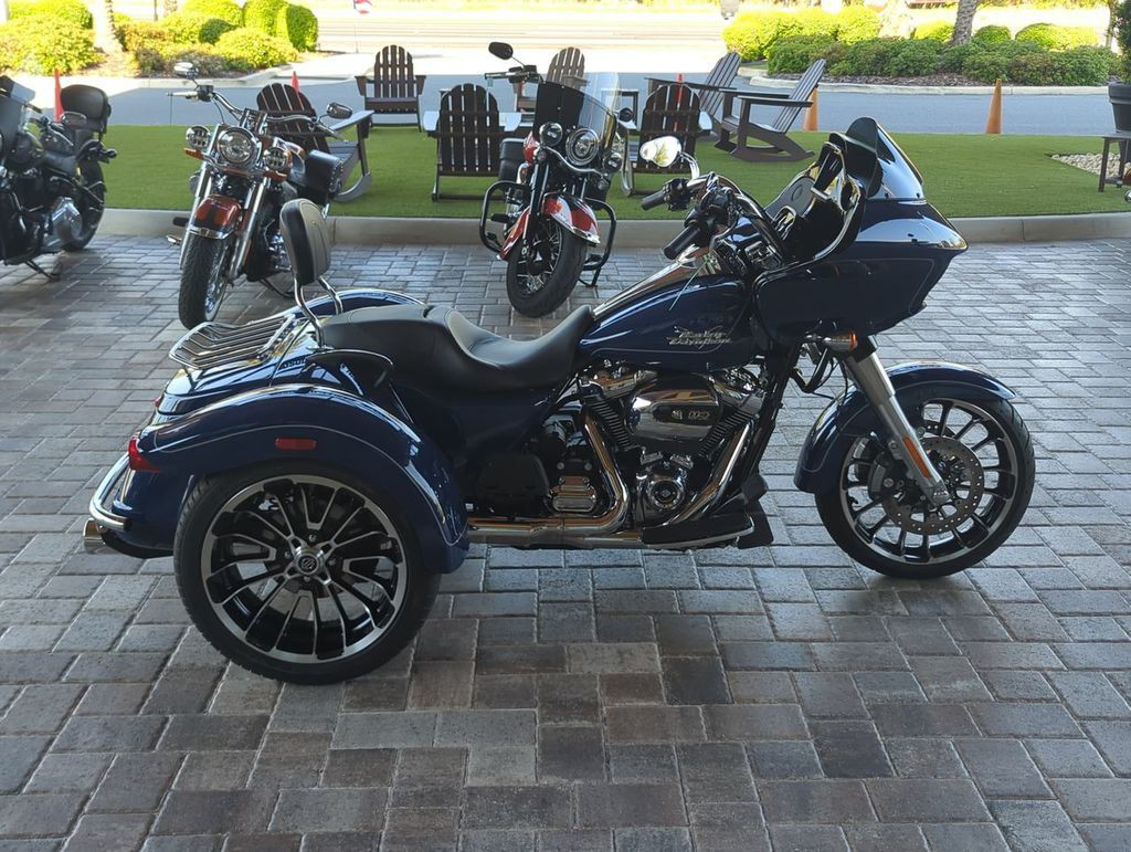 Road Glide® 3
