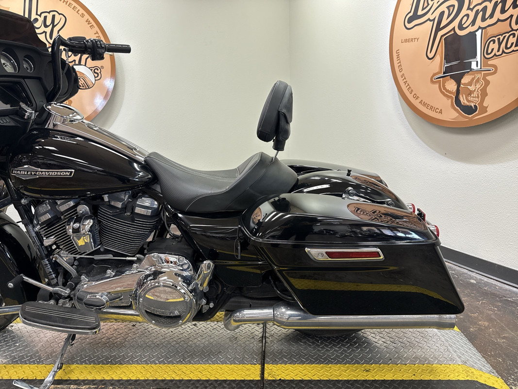 Street Glide®