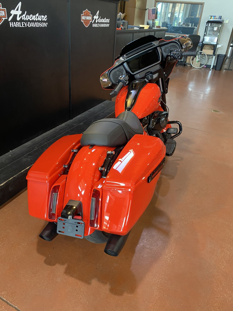 Street Glide®