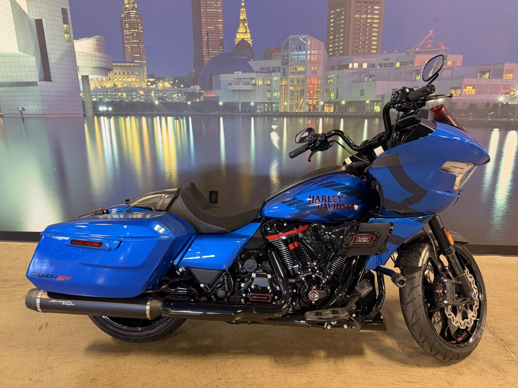 CVO® Road Glide® ST