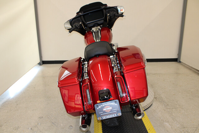 Street Glide®