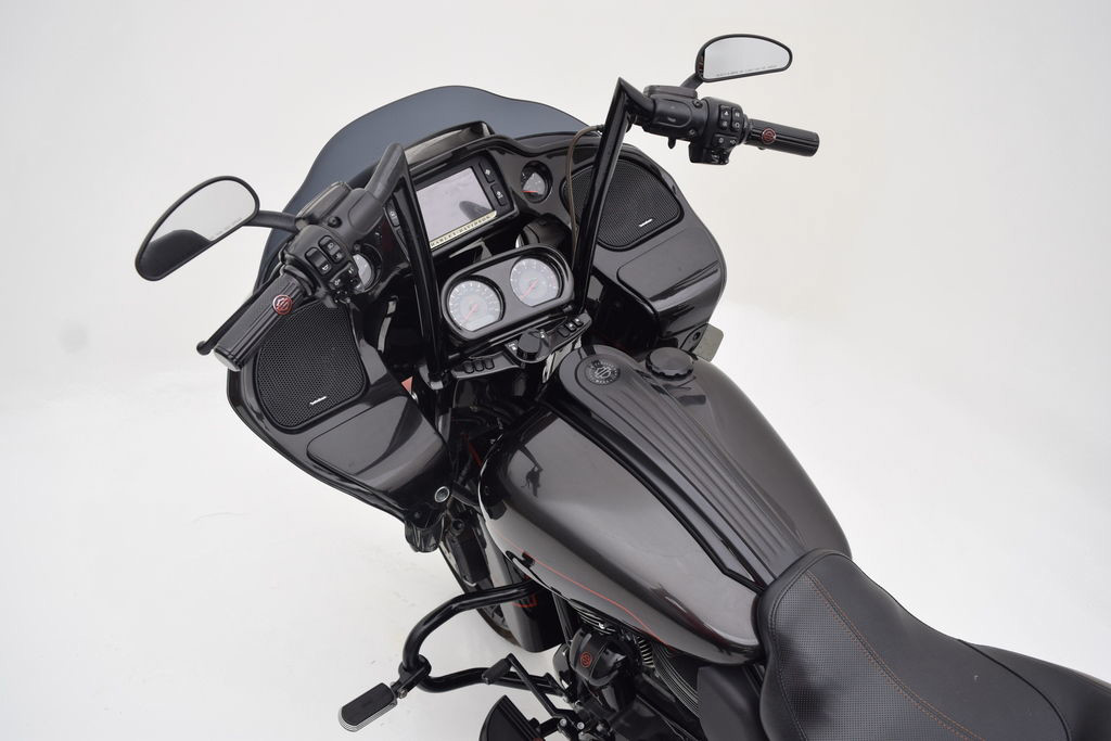 CVO® Road Glide®