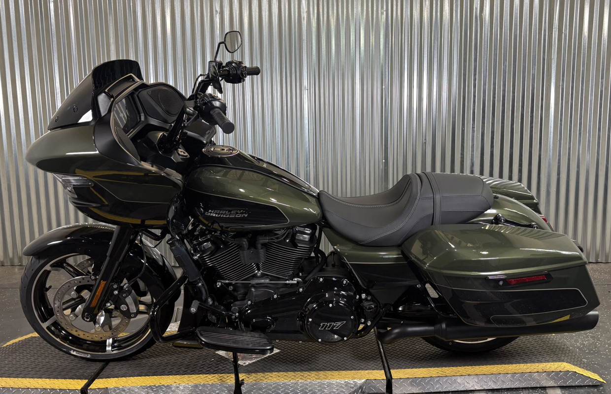 Road Glide®