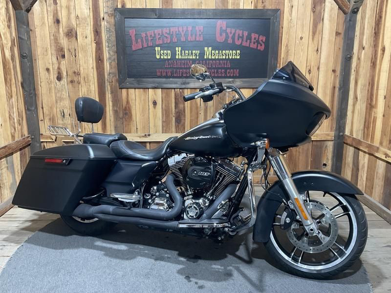 Road Glide®