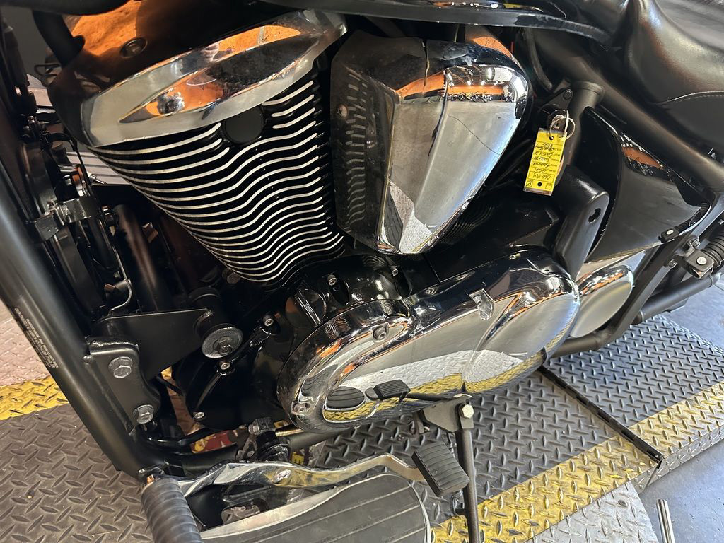 Vulcan 900 Classic LT