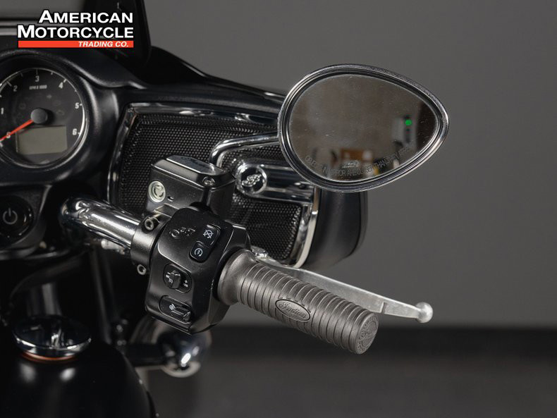 Roadmaster Dark Horse