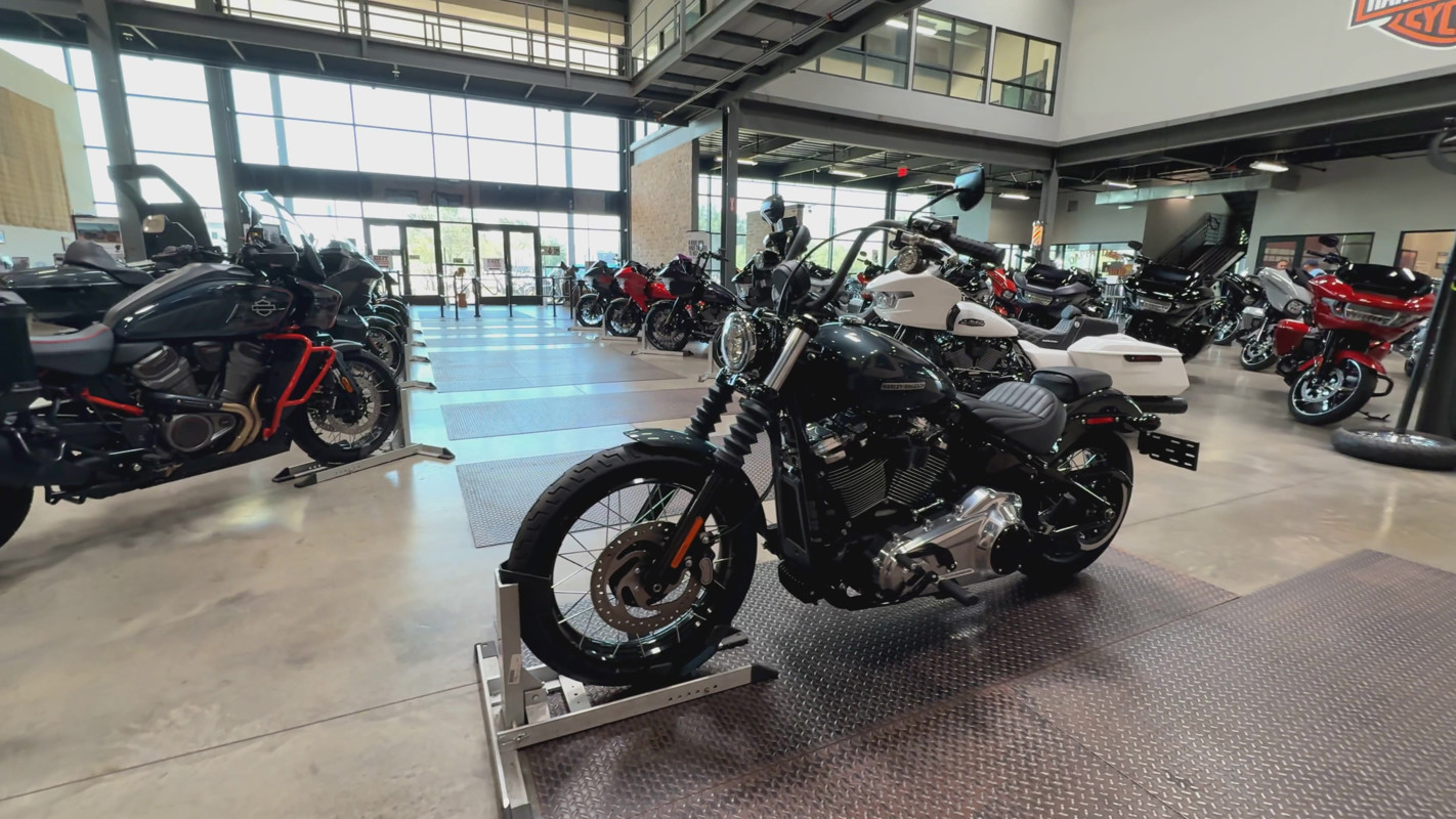 Street Bob®