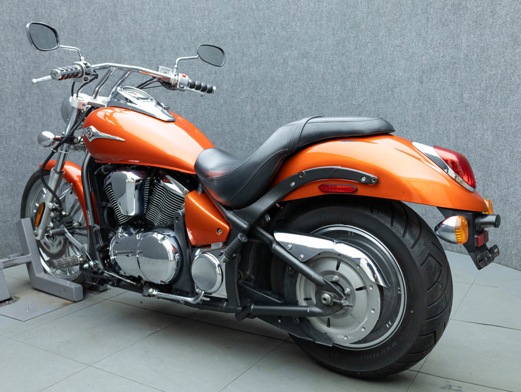 Vulcan 900 Custom