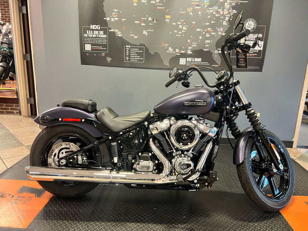 Street Bob®