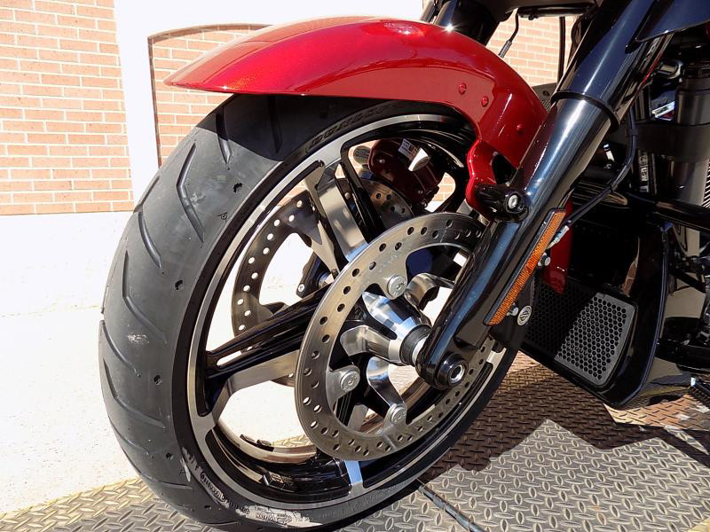 Street Glide®