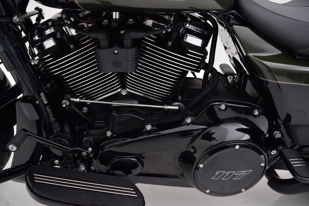 Street Glide®