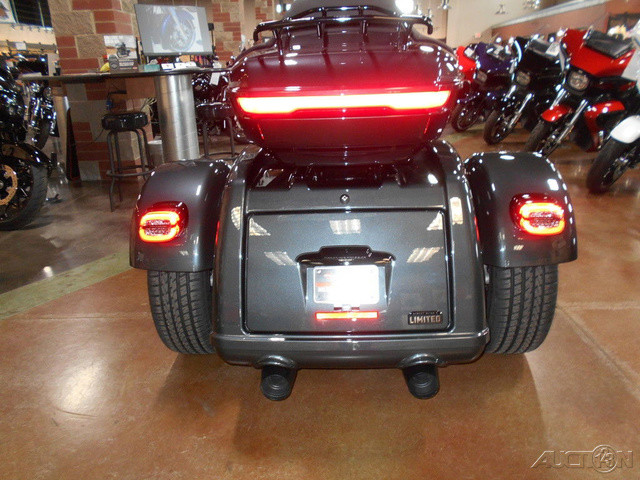 Street Glide® 3 Limited