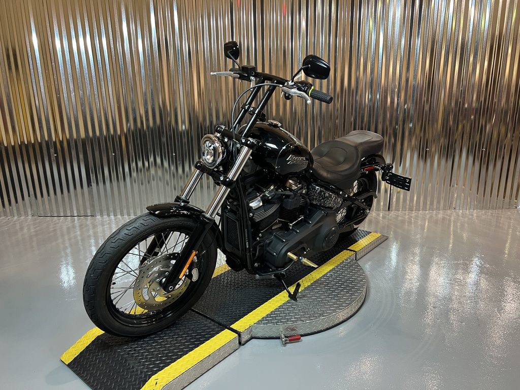 Softail® Street Bob®