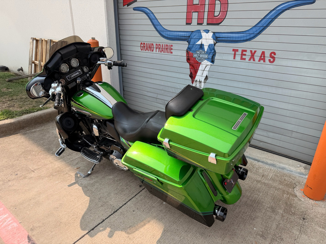 CVO™ Street Glide®