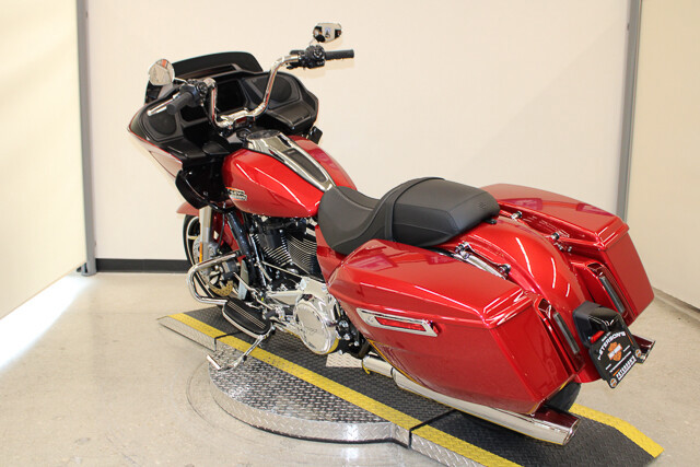 Road Glide®